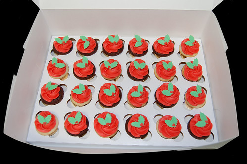 Red and Green Holiday Holly Leaf Mini Cupcakes