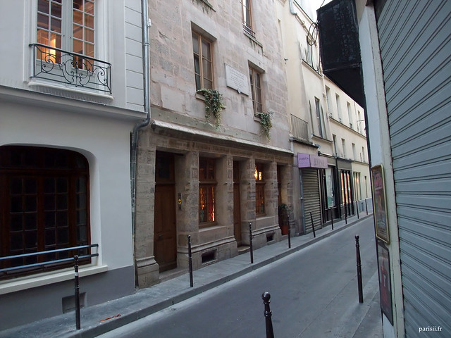Auberge Nicolas Flamel, rue de Montmorency