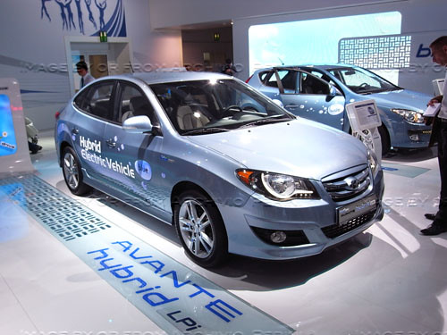 Hyundai Avante Hybrid E.V. @ 2009 IAA