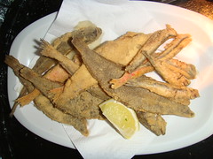 Fritura de pescado con Boquerones, Pijotas, Salmonetes y Acedías