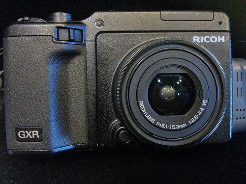RICOH-GXR-S10-01