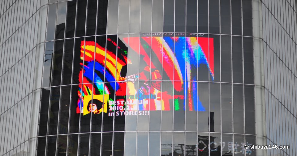 This is the large digital billboard on the Tsutaya building, showing today, Kimura Kaela.