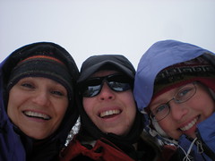 Snow Divas Ready to Ski