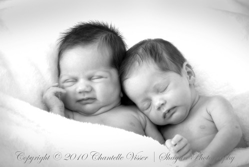 Newborn twins - 3 weeks