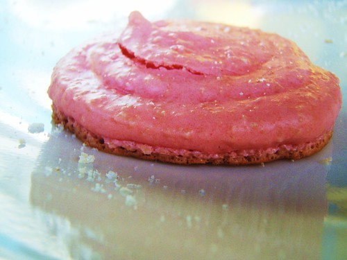 strawberry french macaroons - 03