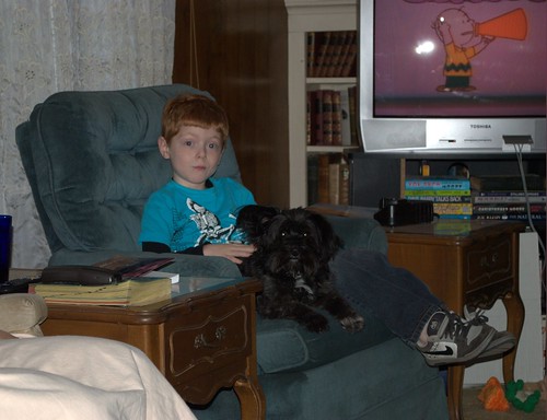 Austin and Clemmy watch Peanuts Christmas