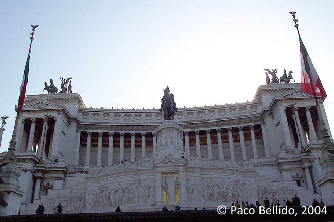 Monumento a Vittorio Emanuele II. © Paco Bellido, 2004