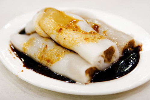rice noodle rolls with squidgy meat filling