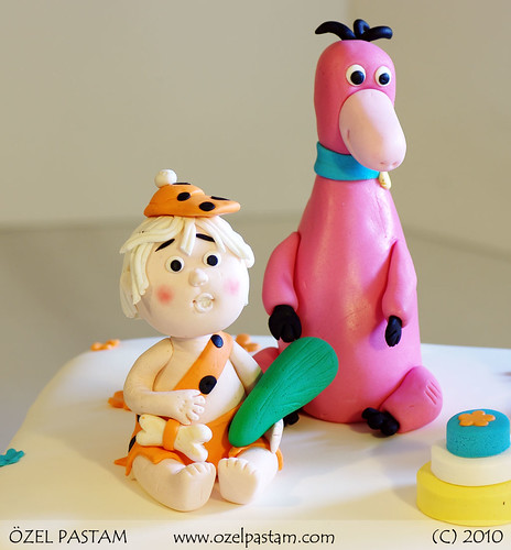 Çakmaktaşlar Bam Bam ve Dino Pastası / Flintstones Cake