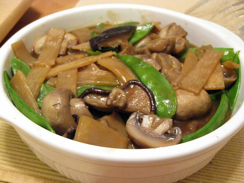 Braised Bamboo Shoots and Mushrooms