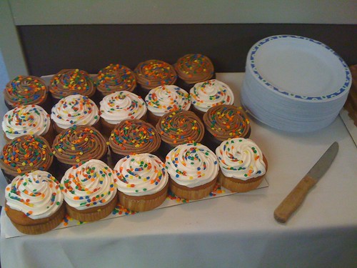 GIANT cupcakes