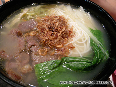 Beef soup noodle