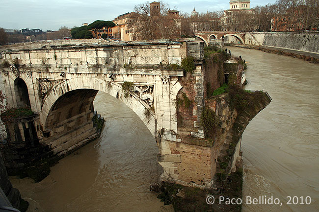 Ponte Palatino. © Paco Bellido, 2010