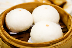 steamed buns filled with lotus seed paste