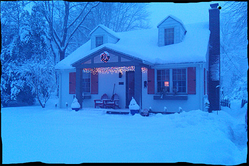 iambossy-house-snow