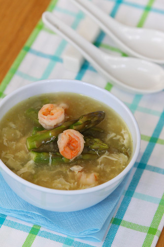 Asparagus and prawn egg-drop soup