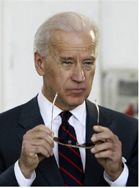 Is that who I think it is? Biden insults another one!