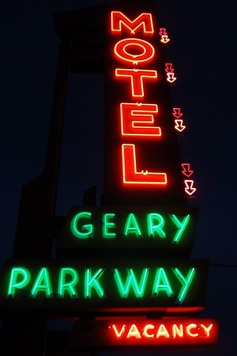 Motel Geary Parkway 04