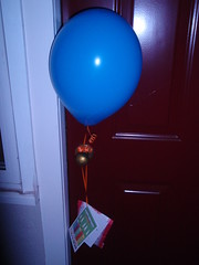 balloon and cookies
