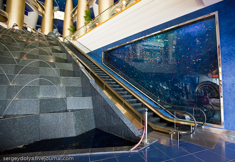 main escalator