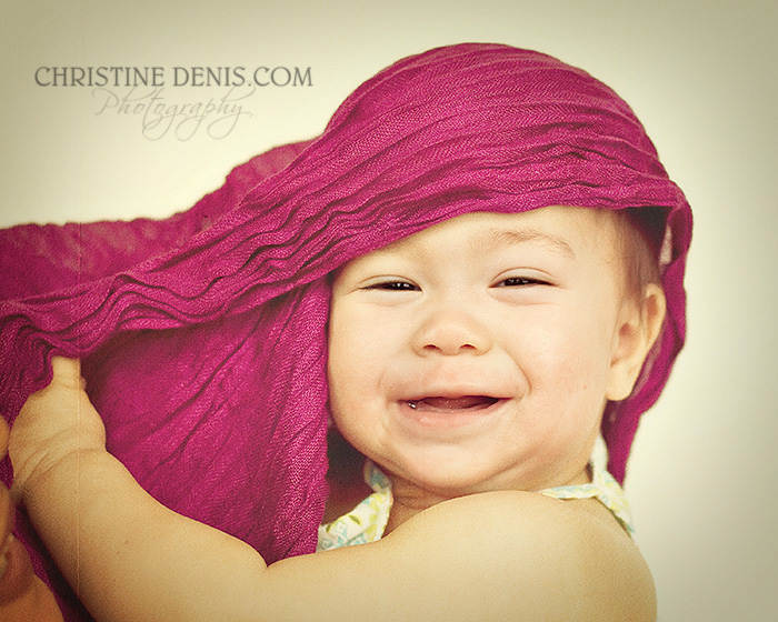 Chelsea Quebec natural light baby photography by Christine Denis