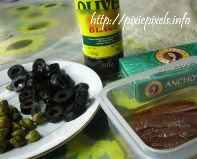 42/365 Feb11 Olives, Capers and Anchovies