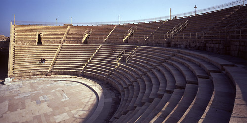 большой формат amphitheater