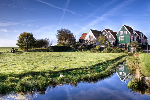 フリー画像|人工風景|建造物/建築物|家/ハウス|飛行機雲|湖の風景|オランダ風景|HDR画像|フリー素材|