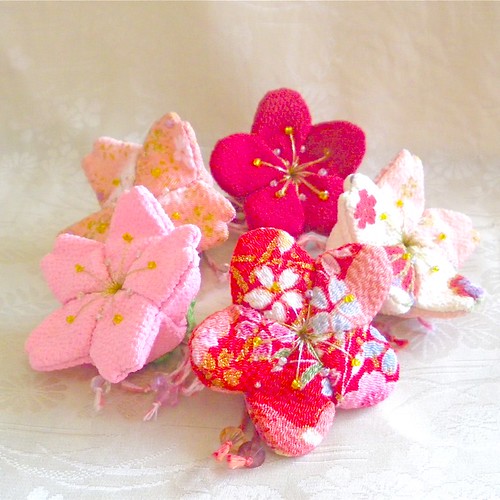 cherry blossom japanese art. lossoms - Japanese Art