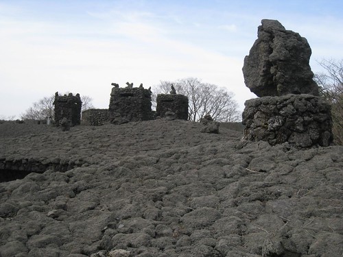 Magma rock roof