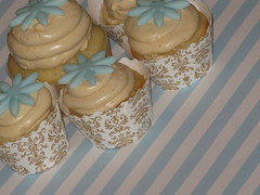 peanut butter minis by jules_cupcakes