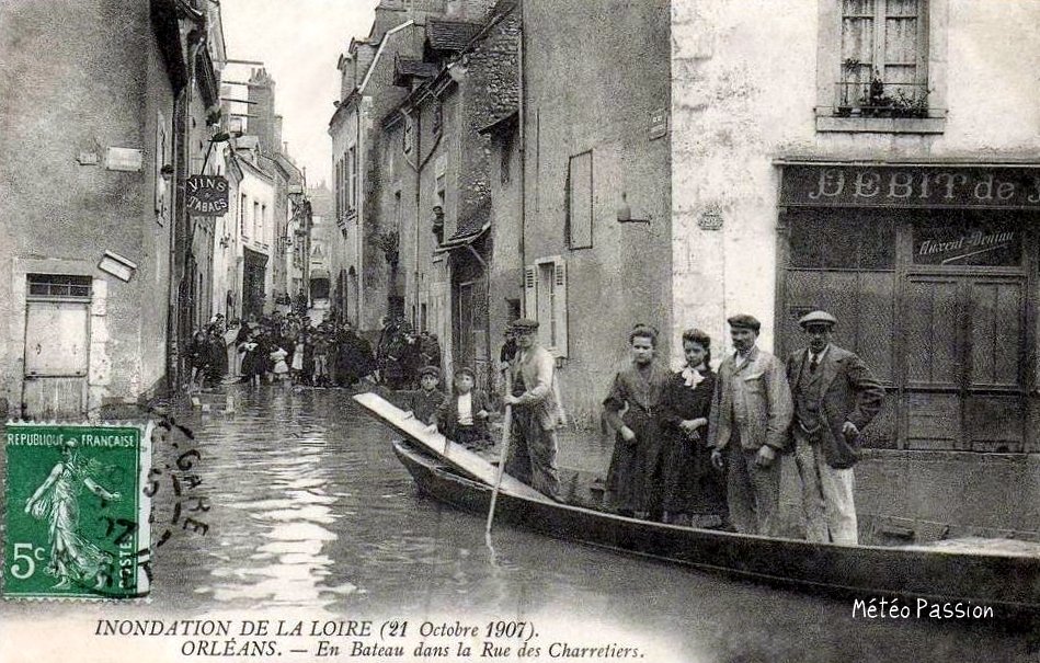 rue inondée à Orléans le 21 octobre 1907