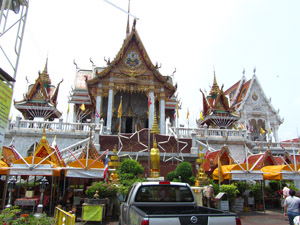5722574984 252681a78d o 101 Things to Do in Bangkok