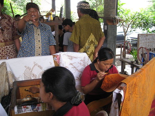 batik crafts people