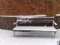b29 snow bench
