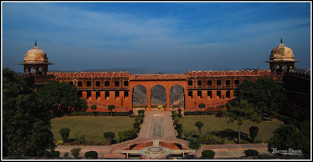 Mughal Garden, Jaigarh Fort
