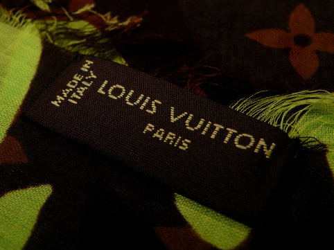 Louis Vuitton x Stephen Sprouse Graffiti scarf. - Planet of the