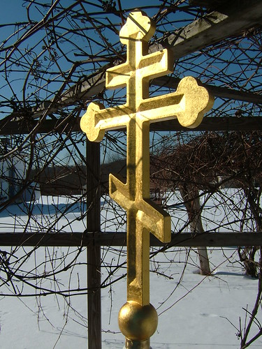 2010-01-14-cupola-cross