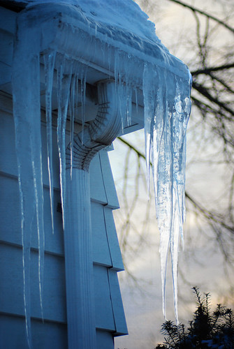 gutter icicles