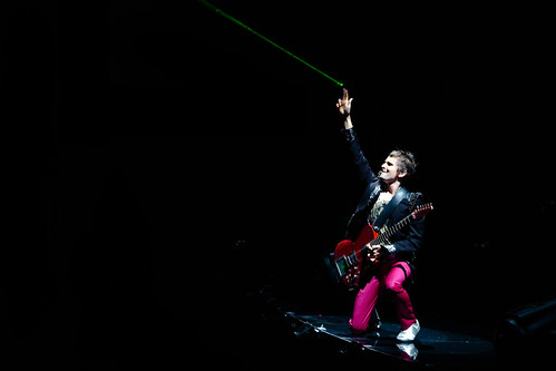 Muse: Matt fires a green laser