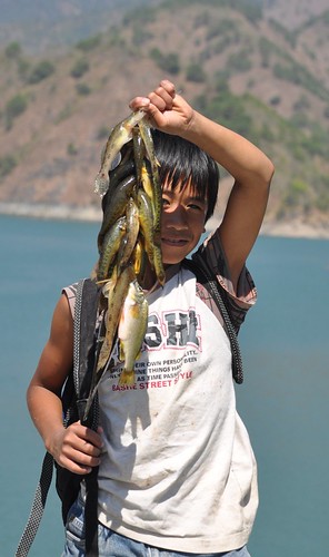 Fishing in Ambuklao Dam