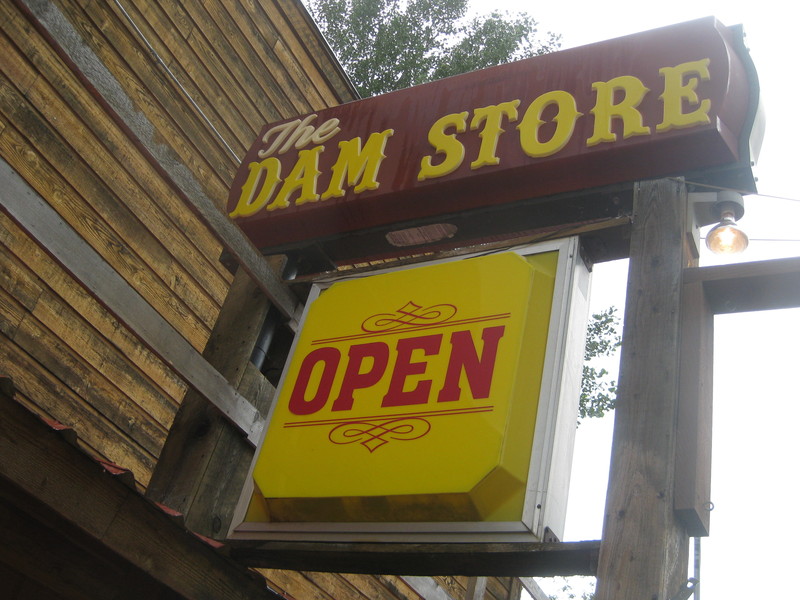 Dam Store