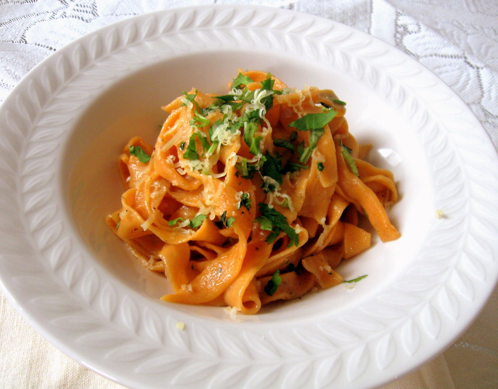 Tomato pasta in Garlic oil sauce -2