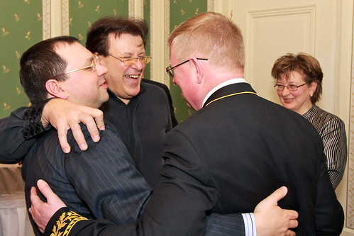 UKR-Botschafter Ihor Dir, Pianist Andrei Gawrilow und RUS-Botschafter Igor Bratchikov ©  J