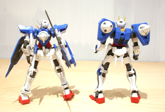 00 and Exia, side by side rear view