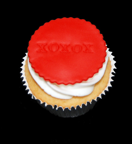 XOXOX Anniversary Cupcake