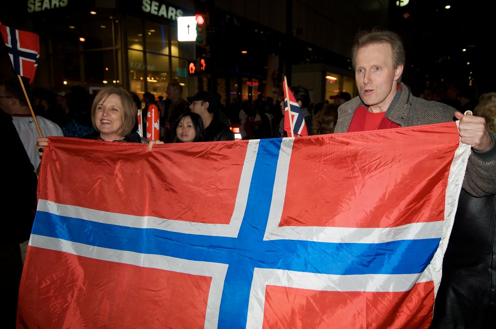 Norway Fans Try To Represent