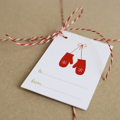 Printable Holiday Mittens Gift Tags