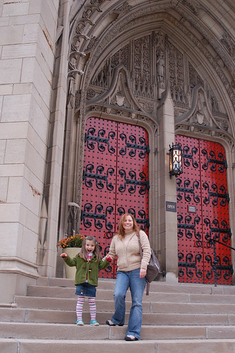 Laurne and Noreen in front of Heinz Chapel.