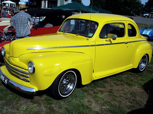 1946 Ford Super Deluxe Tudor Coupe At Gembrook car show